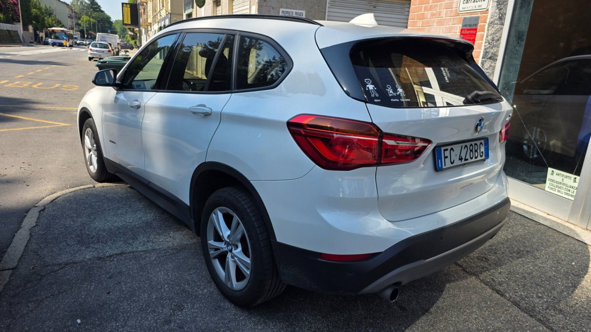 BMW X1 sDrive16d Advantage (6)