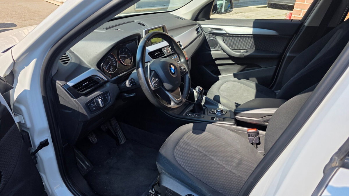 BMW X1 sDrive16d Advantage (7)