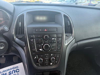 Opel Astra 1.7 CDTI 110CV 5 porte Cosmo (12)