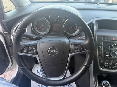 Opel Astra 1.7 CDTI 110CV 5 porte Cosmo (13)