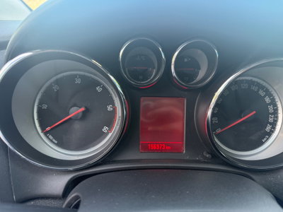 Opel Astra 1.7 CDTI 110CV 5 porte Cosmo (14)