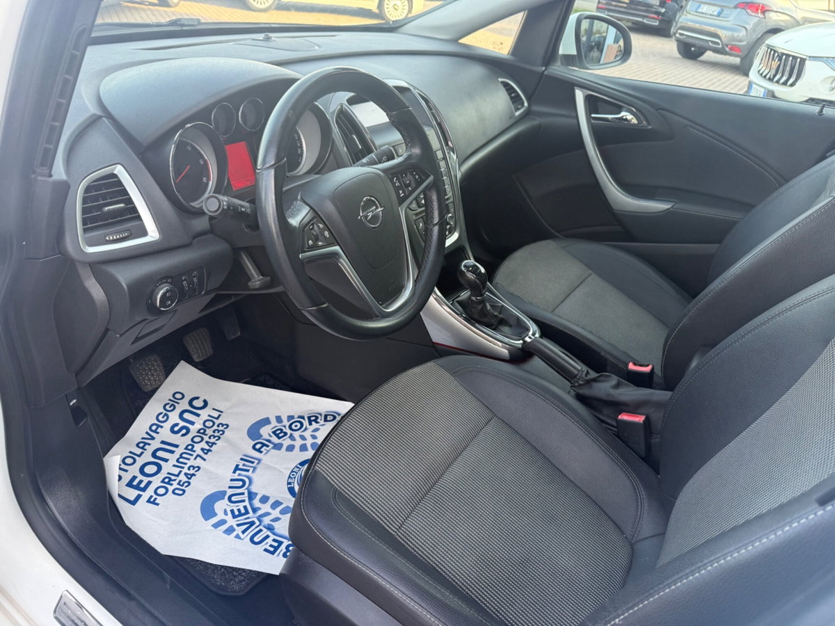 Opel Astra 1.7 CDTI 110CV 5 porte Cosmo (15)