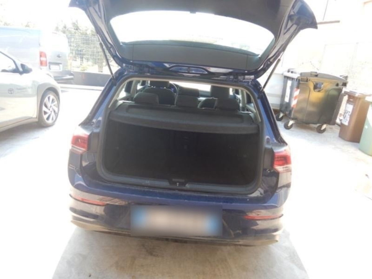 Volkswagen Golf 1.5 TGI DSG Life (11)