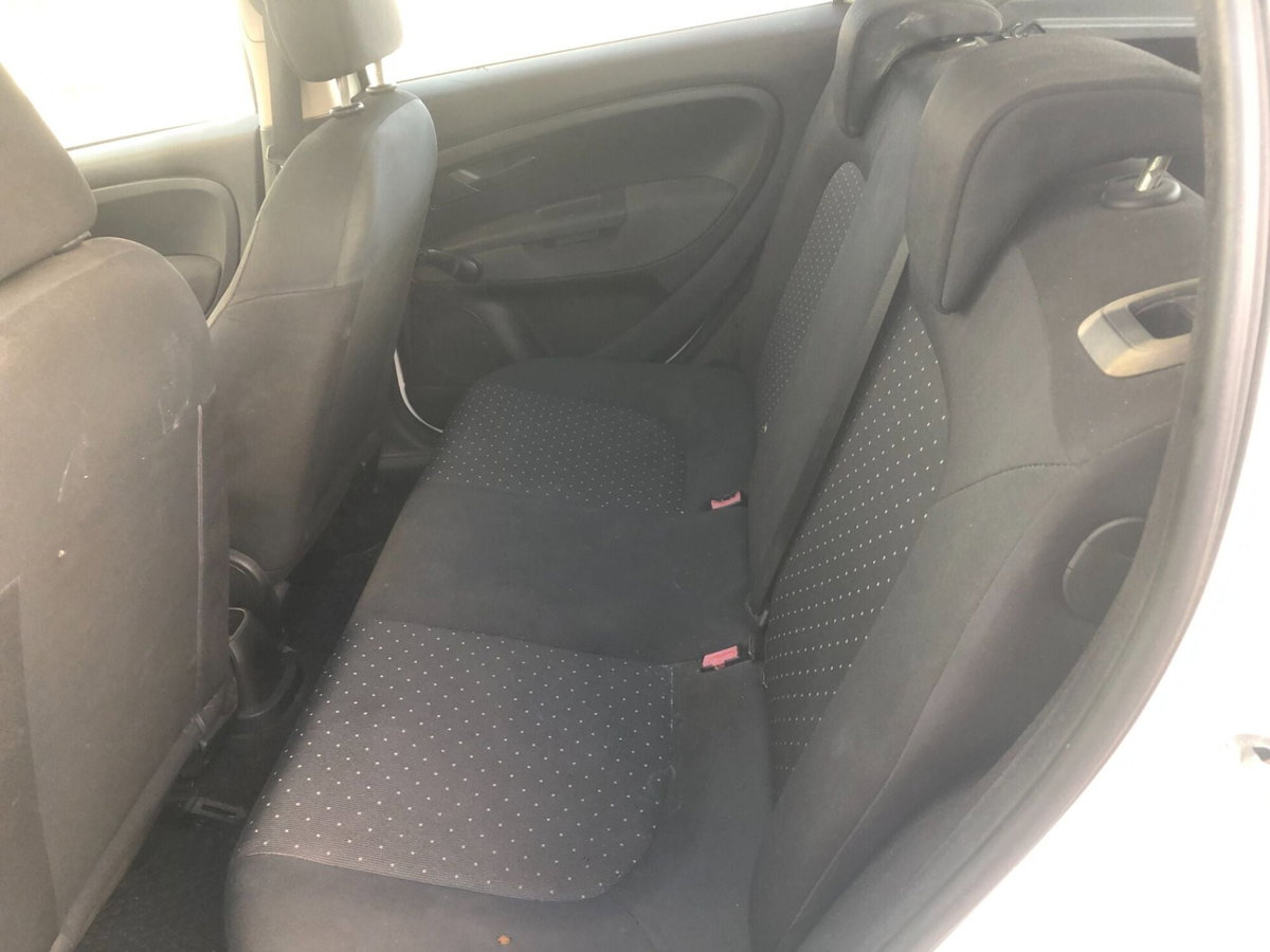 Fiat Grande Punto 1.3 MJT 75 CV 5 porte Active (10)