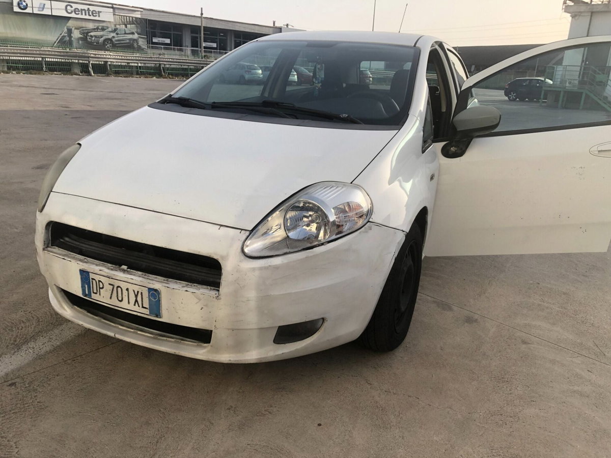 Fiat Grande Punto 1.3 MJT 75 CV 5 porte Active (4)