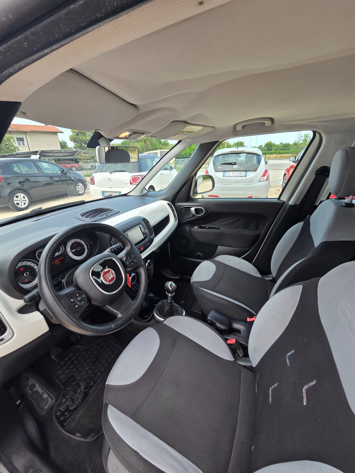 Fiat 500L 1.4 95 CV Pop (9)