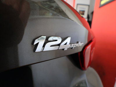 Fiat 124 spider 124 spider 1.4 MultiAir Lusso (7)