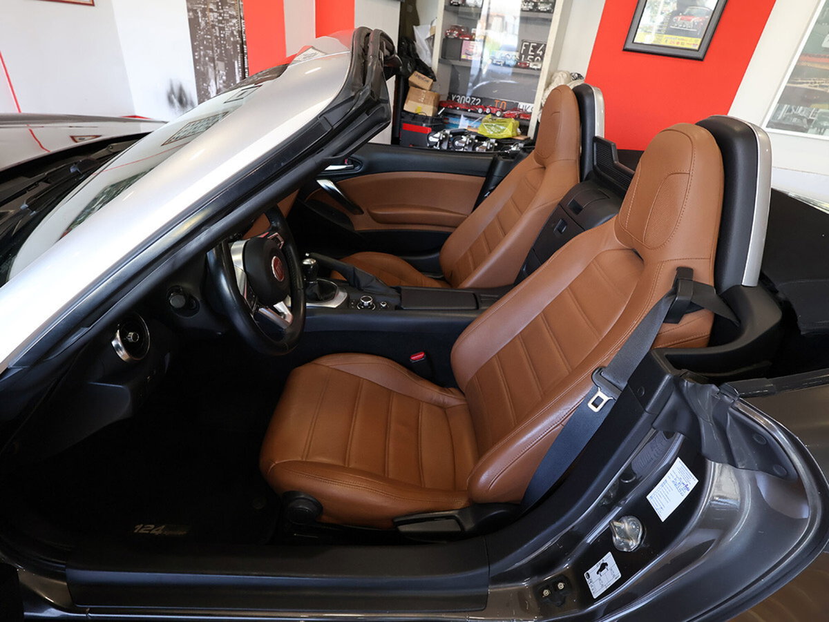 Fiat 124 spider 124 spider 1.4 MultiAir Lusso (8)