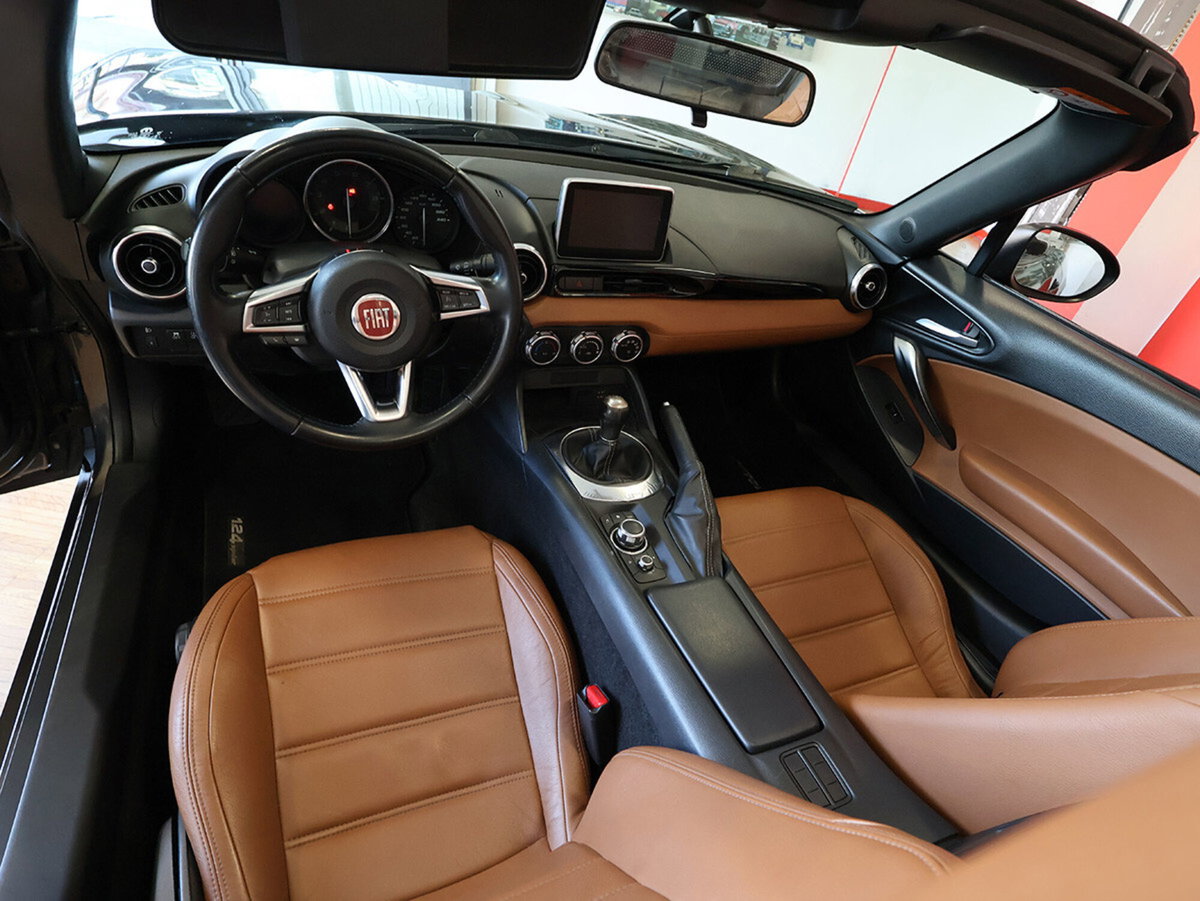 Fiat 124 spider 124 spider 1.4 MultiAir Lusso (9)