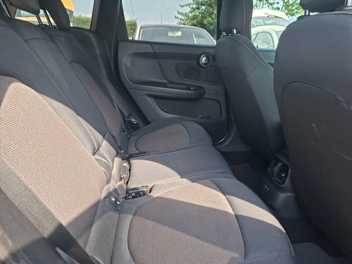 MINI Mini Countryman 2.0 Cooper D Baker Street Countryman (18)