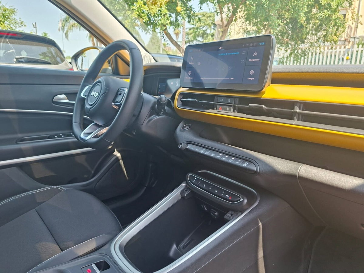 Jeep Avenger full-electric Summit fwd 156cv auto (11)