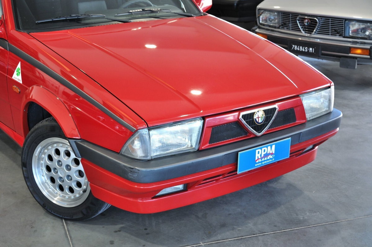 Alfa Romeo 75 2.0i Twin Spark A.S.N. (16)