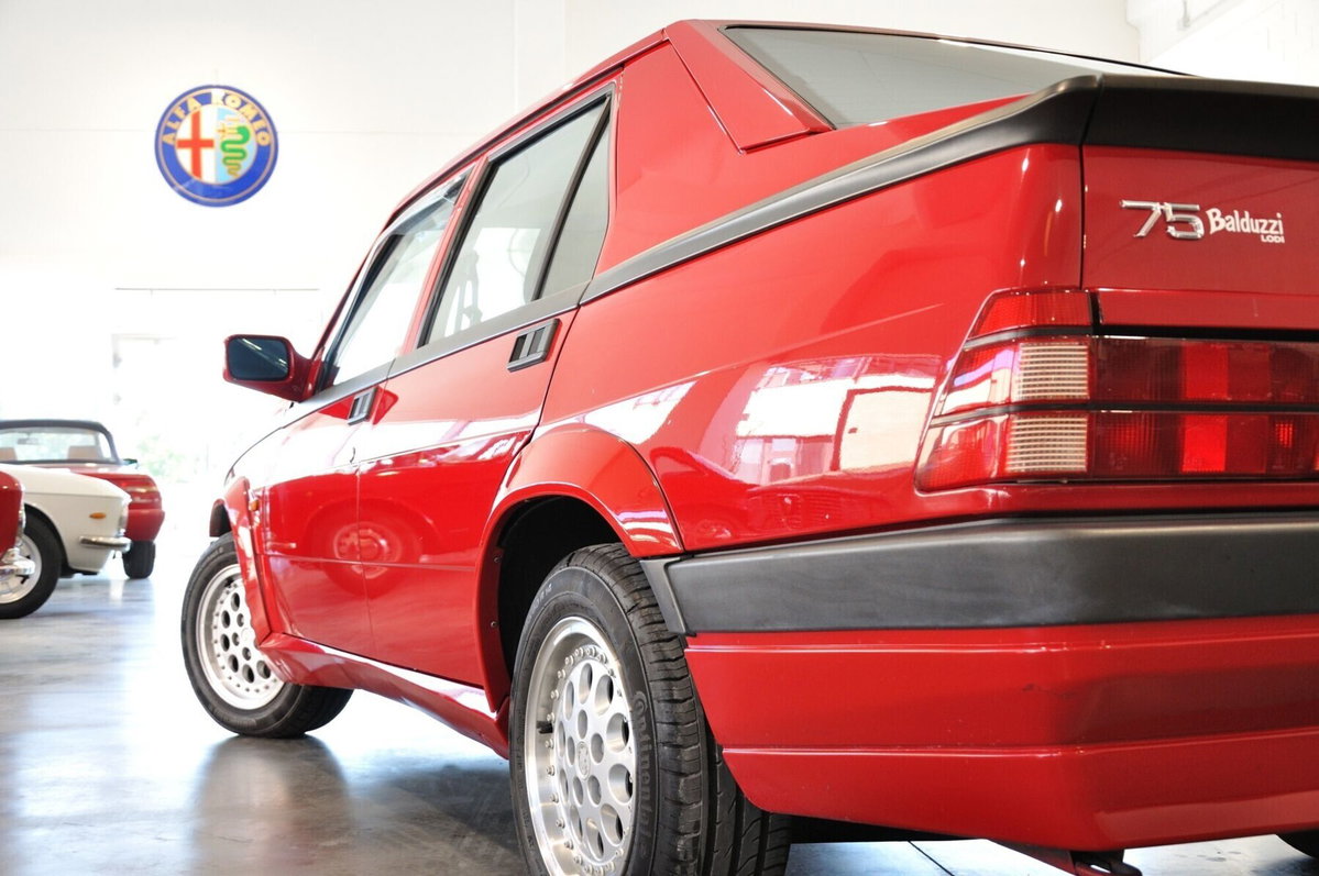 Alfa Romeo 75 2.0i Twin Spark A.S.N. (20)