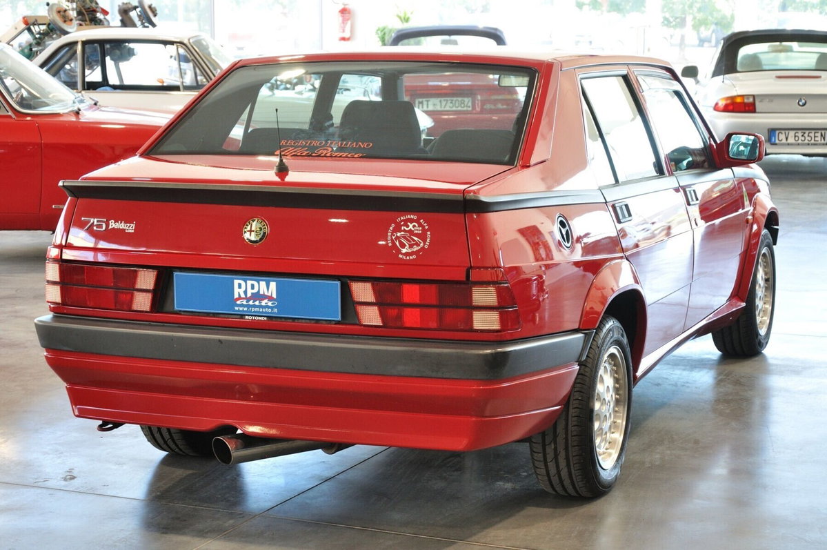Alfa Romeo 75 2.0i Twin Spark A.S.N. (8)