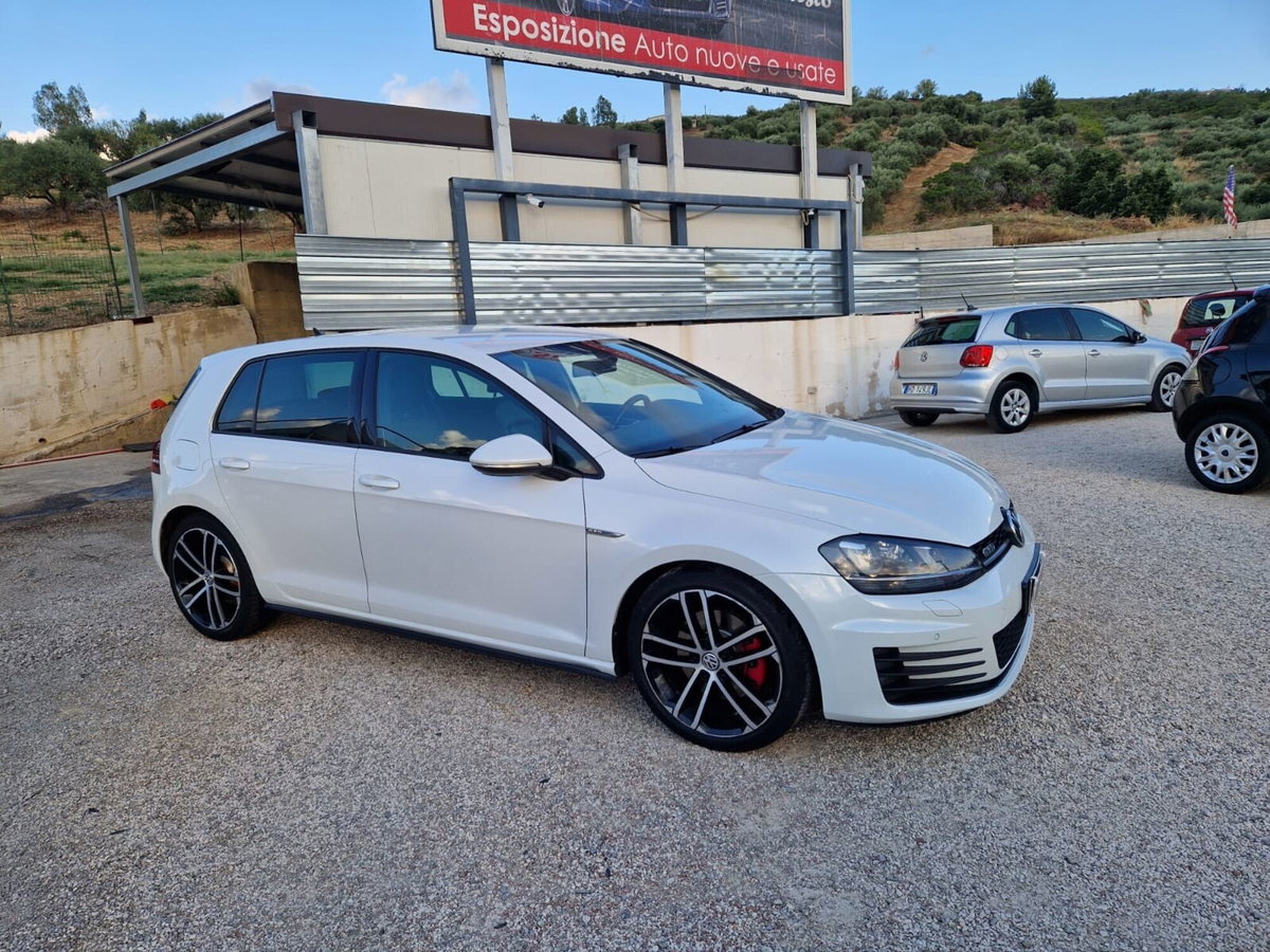 Volkswagen Golf GTD 2.0 TDI DSG 5p. BlueMotion Technology (6)