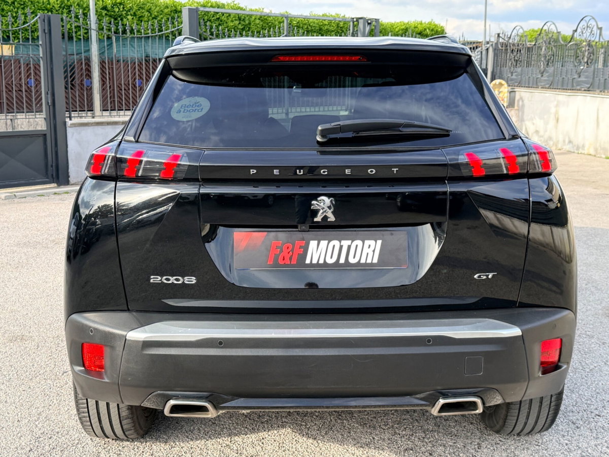 Peugeot 2008 PureTech 130 S&S EAT8 GT Pack (5)