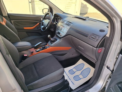 Ford Kuga 2.0 TDCi 136 CV 4WD DPF (4)