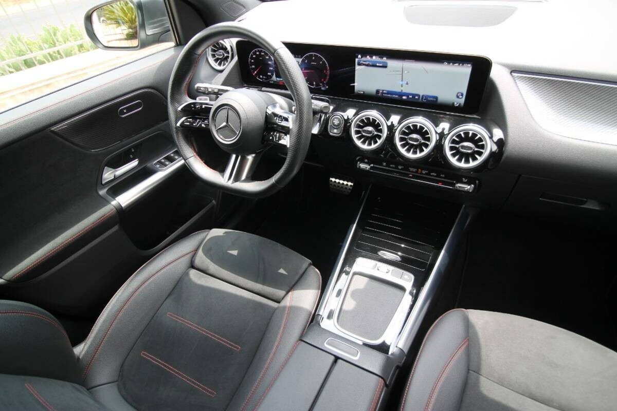 Mercedes-Benz GLA SUV 200 d AMG Line Advanced Plus 4matic auto (18)