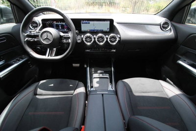 Mercedes-Benz GLA SUV 200 d AMG Line Advanced Plus 4matic auto (8)