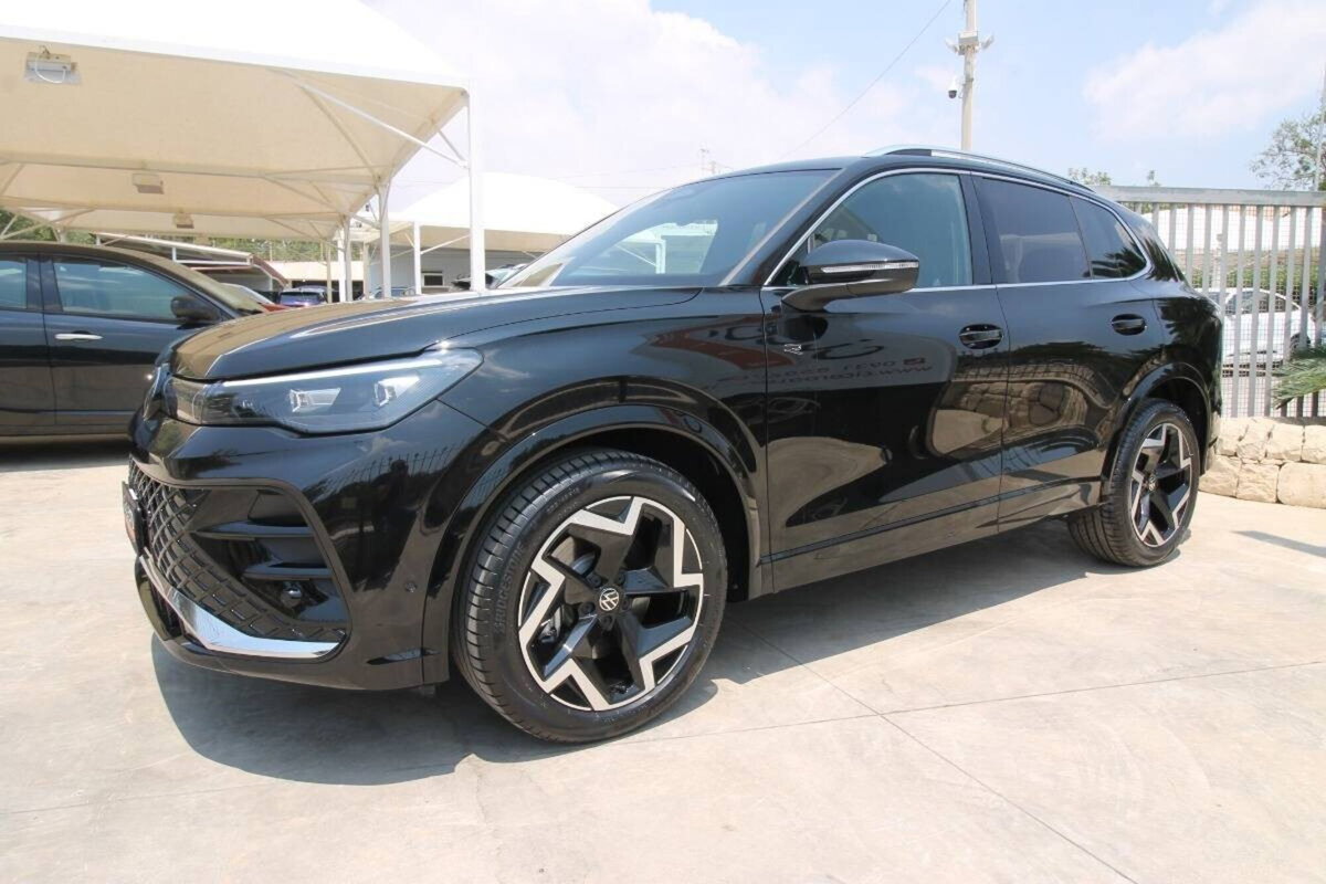Volkswagen Tiguan 2.0 tdi Edition 20 150cv dsg (3)