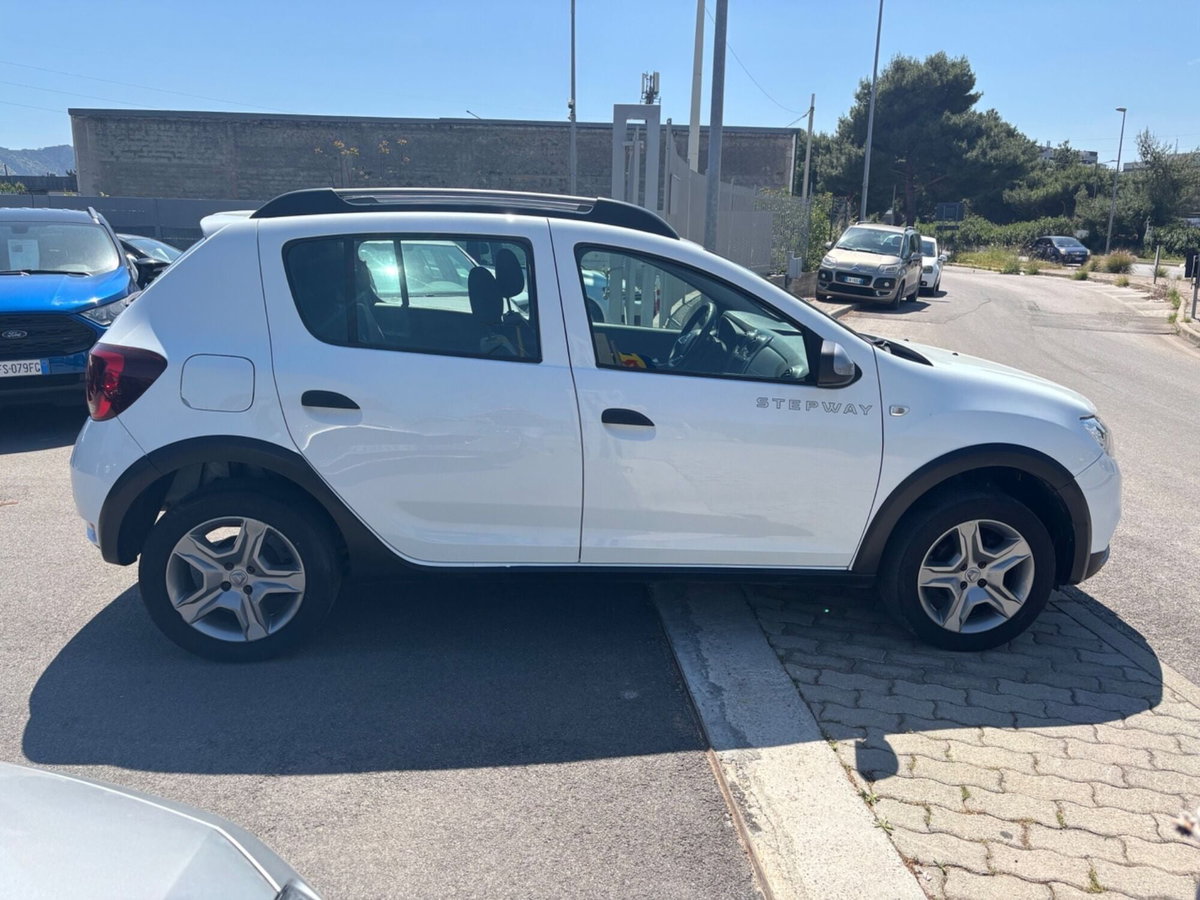 Dacia Sandero 0.9 TCe 12V 90CV Start&Stop Comfort (5)