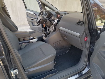 Opel Zafira 1.9 16V CDTI 150CV aut. Cosmo (14)