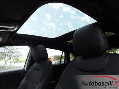 Mercedes-Benz GLA SUV 200 d Automatic Premium (7)
