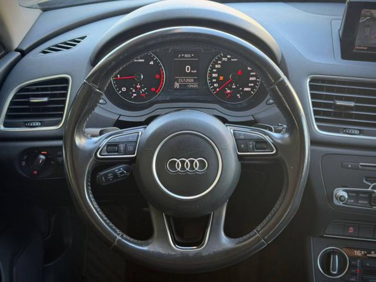 Audi Q3 2.0 TDI 150 CV S tronic S line Edition (17)