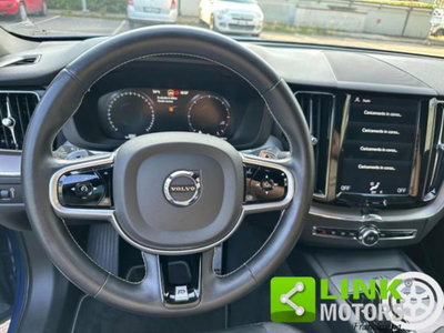 Volvo XC60 B4 Geartronic R-design (11)