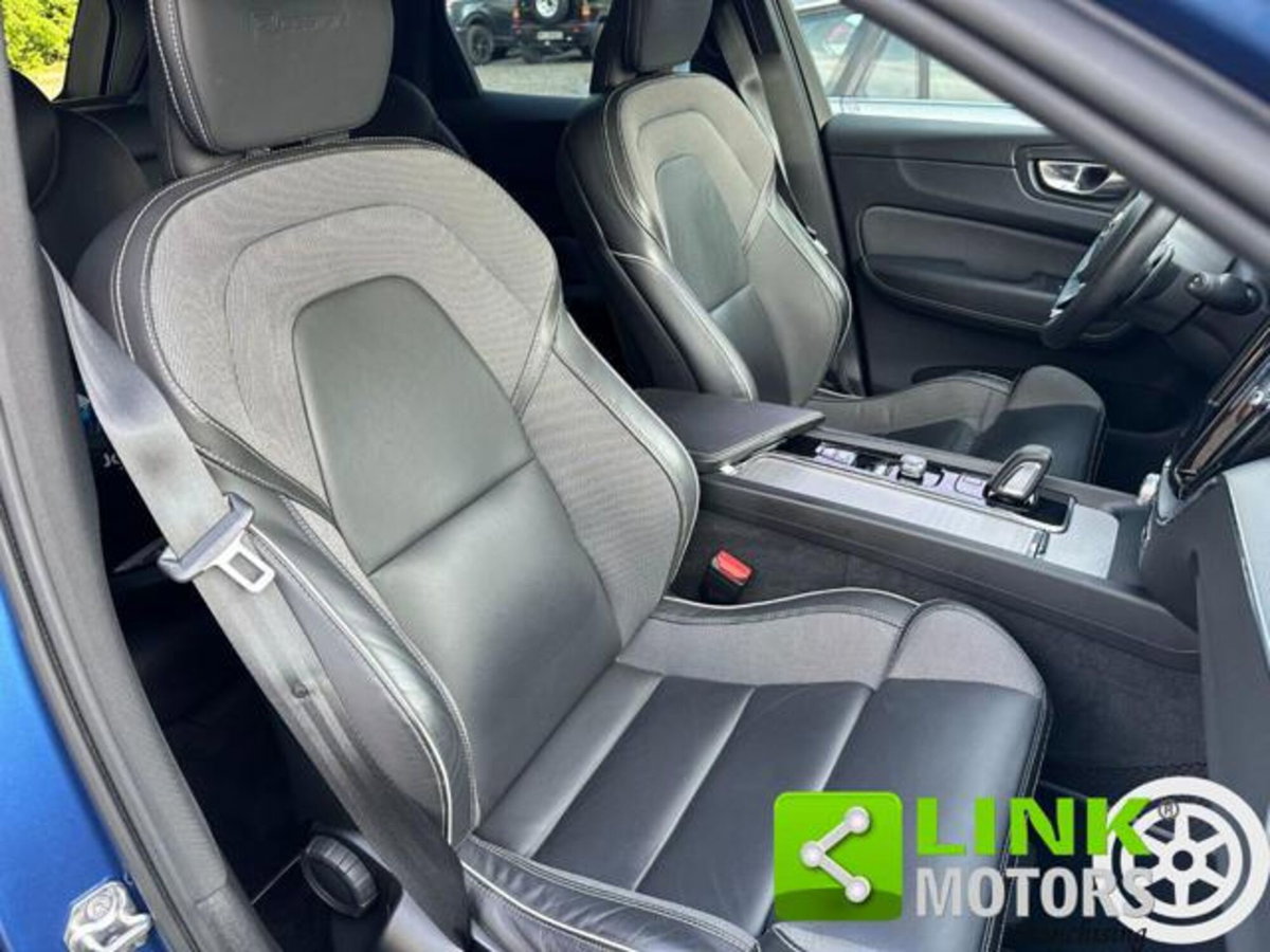 Volvo XC60 B4 Geartronic R-design (14)