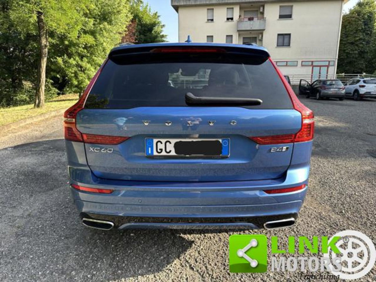 Volvo XC60 B4 Geartronic R-design (5)