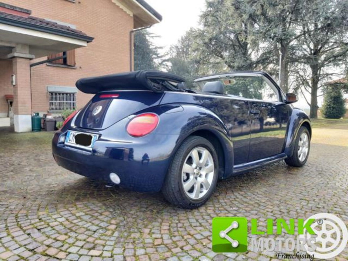 Volkswagen New Beetle Cabrio TDI 101CV (2)