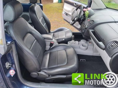 Volkswagen New Beetle Cabrio TDI 101CV (9)