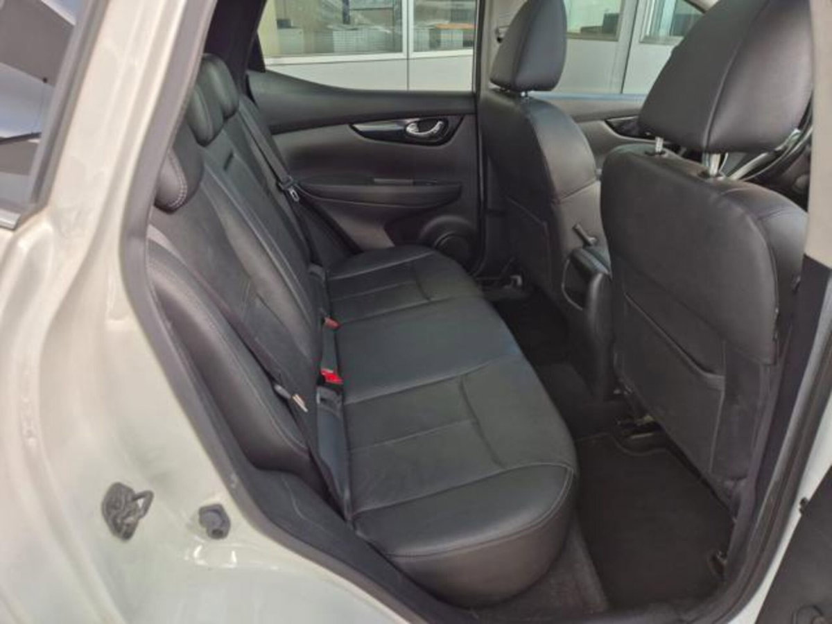 Nissan Qashqai 1.6 DIG-T Tekna (10)