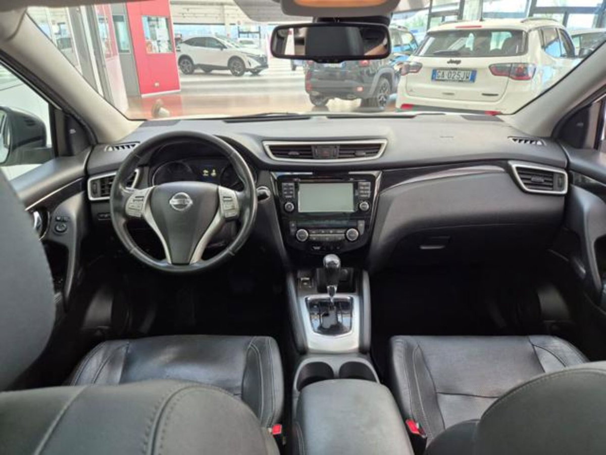 Nissan Qashqai 1.6 DIG-T Tekna (11)