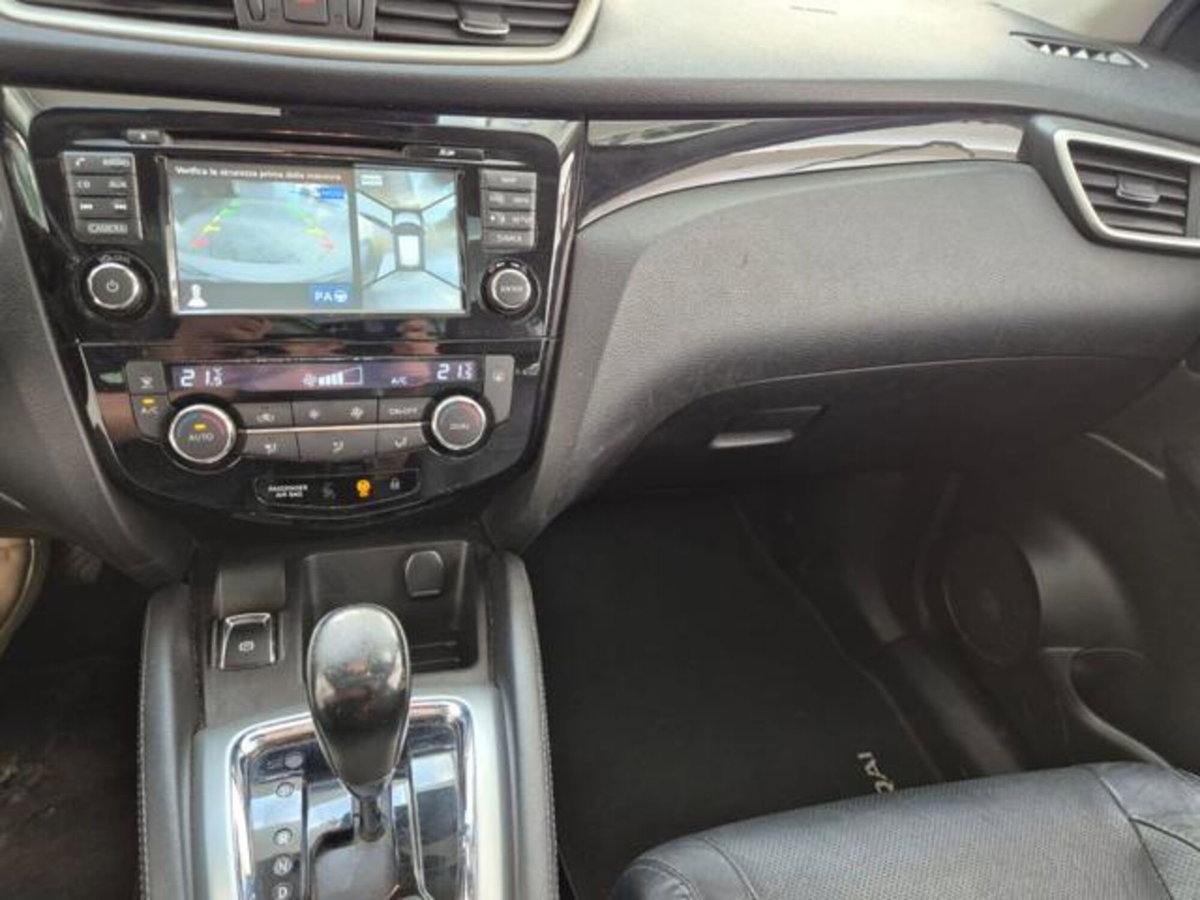 Nissan Qashqai 1.6 DIG-T Tekna (14)