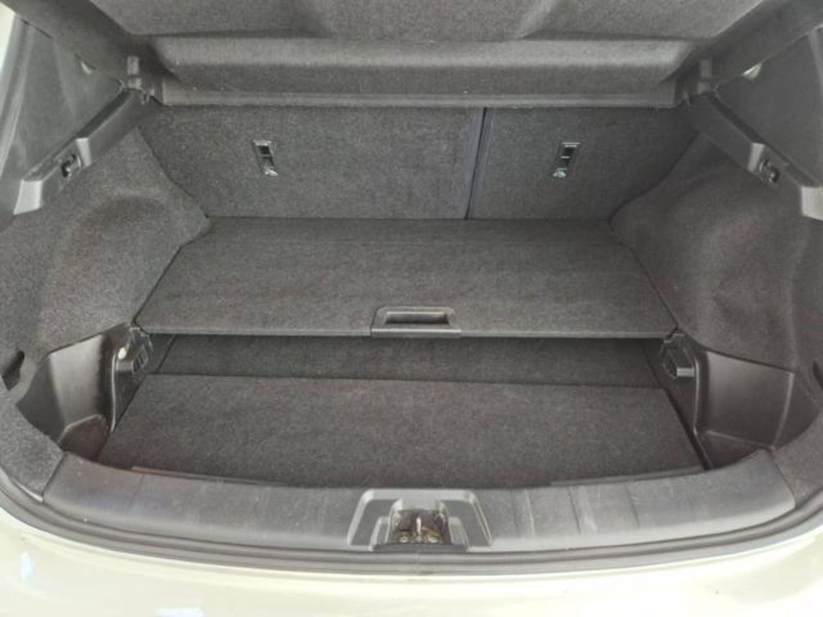 Nissan Qashqai 1.6 DIG-T Tekna (16)