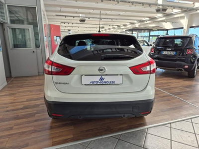 Nissan Qashqai 1.6 DIG-T Tekna (6)