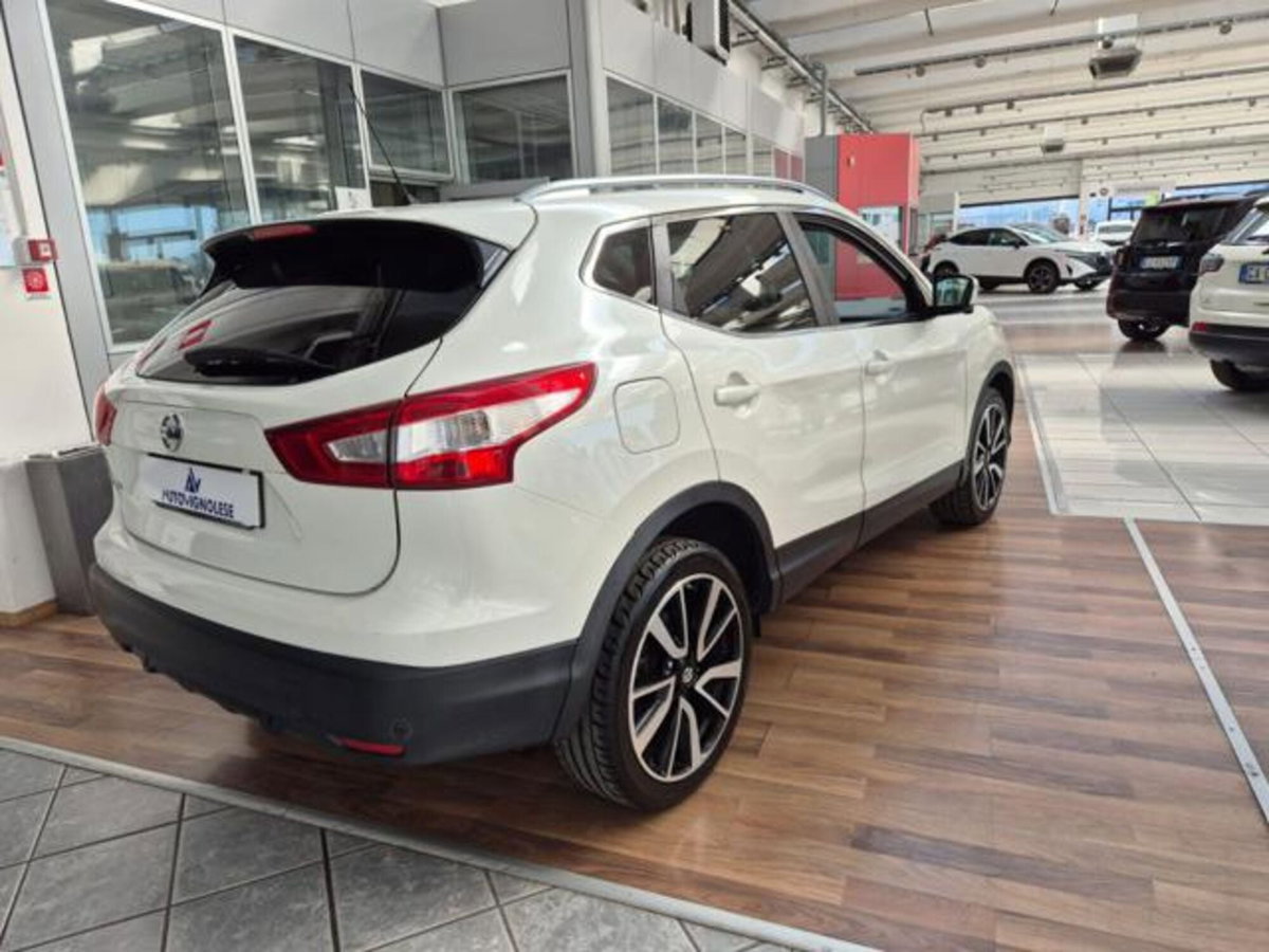 Nissan Qashqai 1.6 DIG-T Tekna (7)