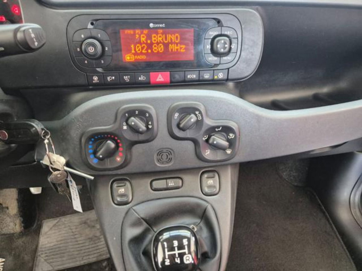 Fiat Panda 1.3 MJT 95 CV S&S 4x4 (8)