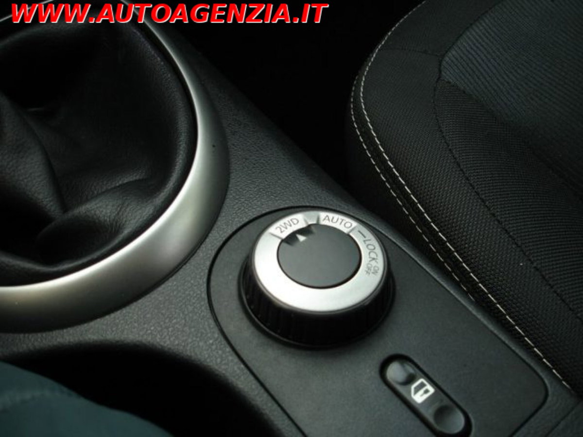 Nissan Qashqai 1.6 dCi 4WD 360 (15)