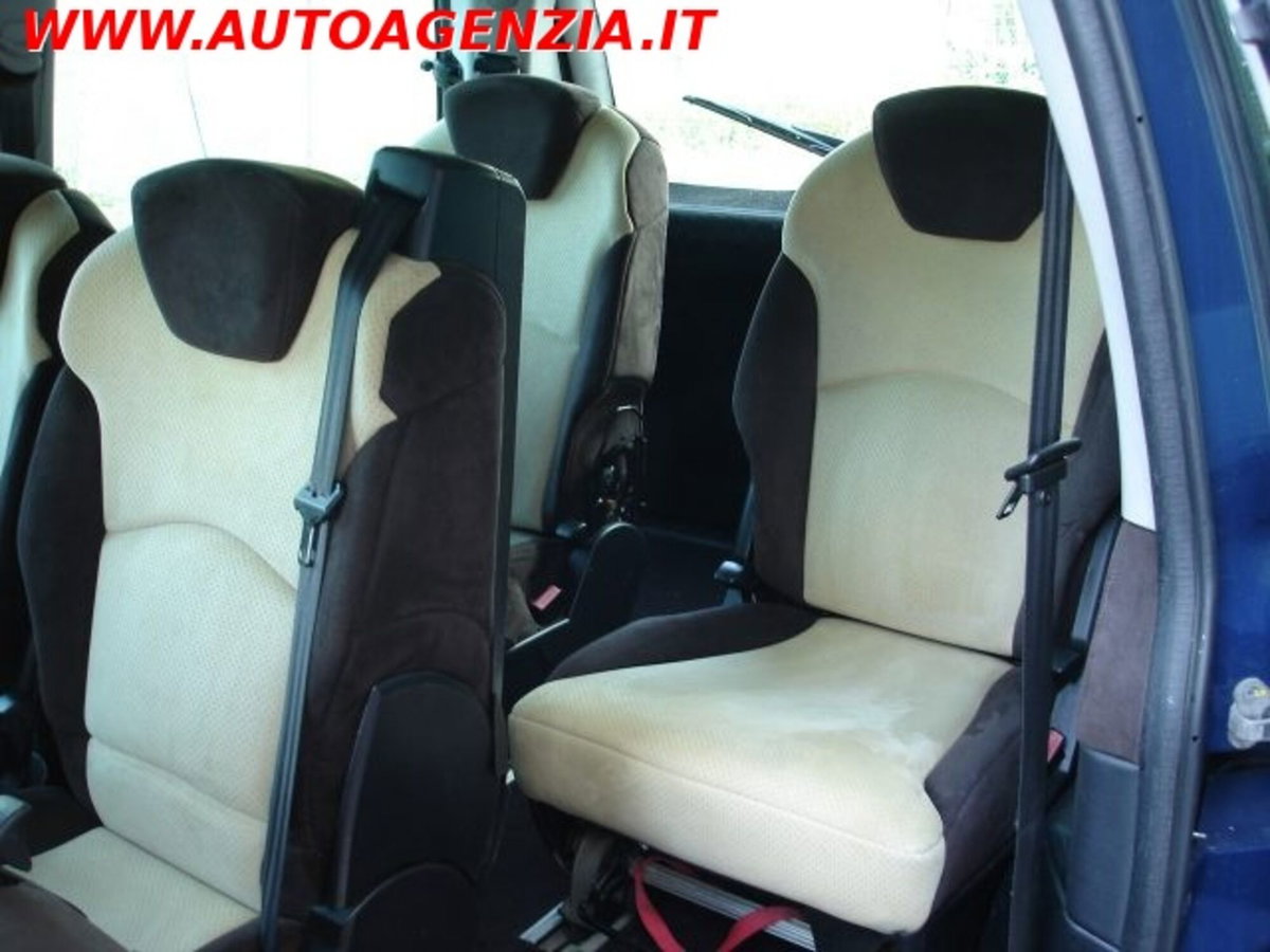Lancia Phedra MJT Oro Plus (9)