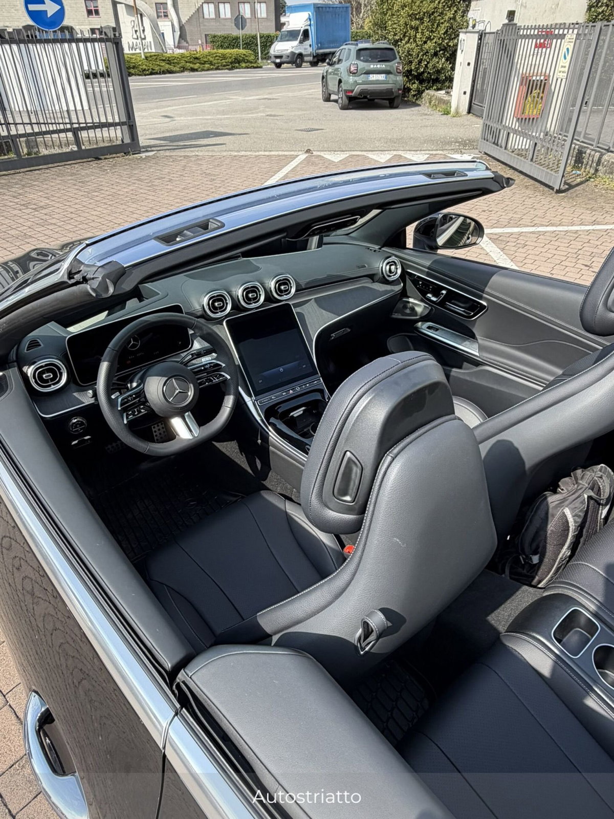 Mercedes-Benz CLE Cabrio 300 AMG Line Premium Plus 4matic auto (10)