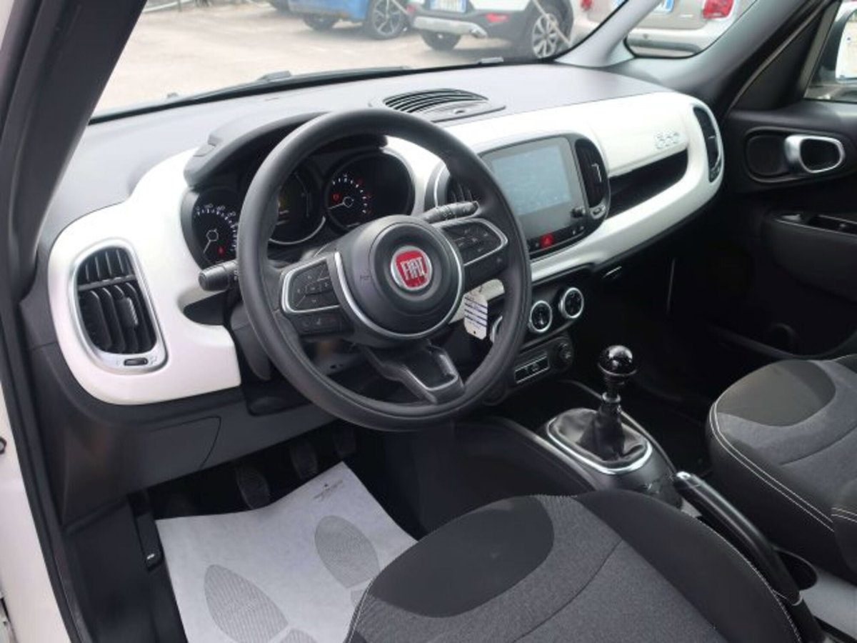 Fiat 500L Living 1.6 Multijet 120 CV Business (3)