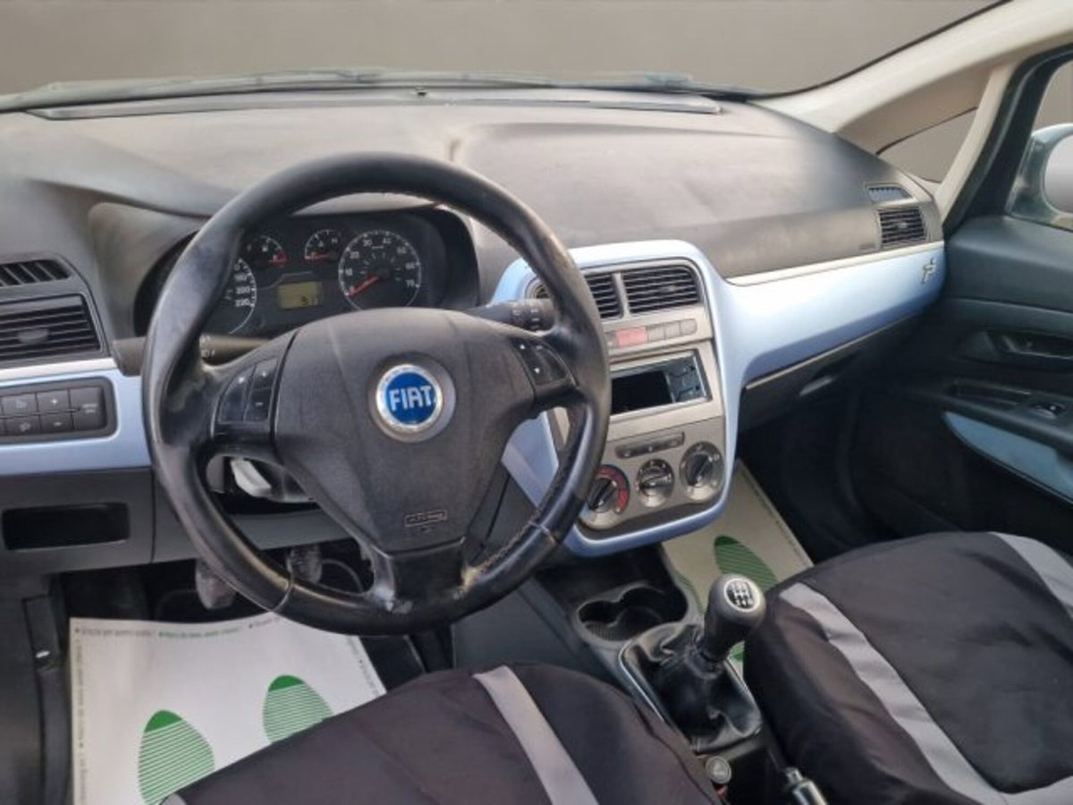 Fiat Grande Punto 1.3 MJT 75 CV 5 porte Active (14)