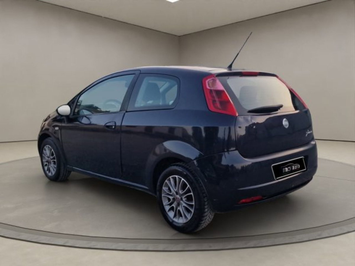 Fiat Grande Punto 1.3 MJT 75 CV 5 porte Active (3)