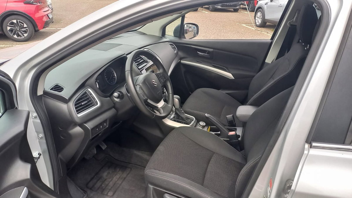 Suzuki S-Cross 1.6 DDiS Start&Stop 4WD All Grip DCT Cool (5)