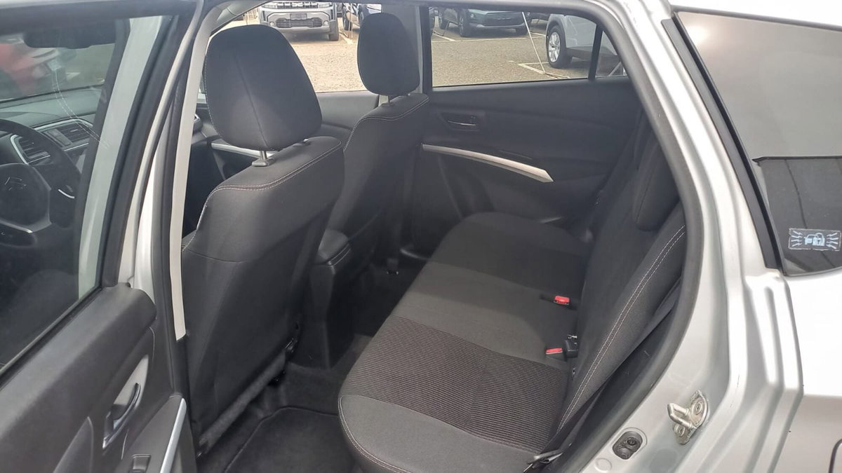 Suzuki S-Cross 1.6 DDiS Start&Stop 4WD All Grip DCT Cool (6)