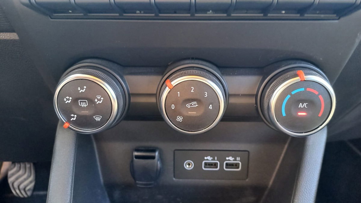 Renault Clio TCe 90 CV 5 porte Equilibre (10)