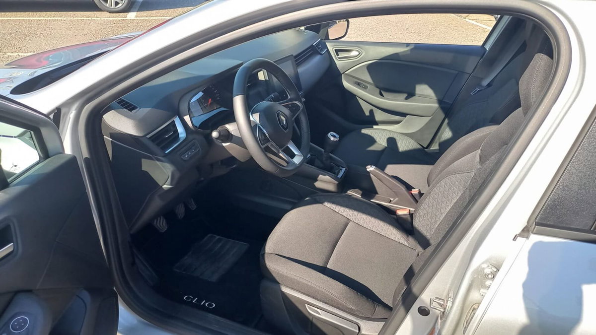 Renault Clio TCe 90 CV 5 porte Equilibre (6)